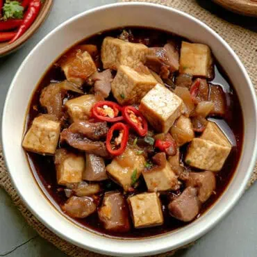 Tokwa’t Baboy (Filipino Tofu and Pork Dish)