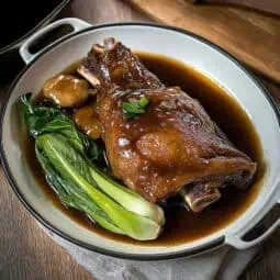 Pata Tim (Chinese-Style Braised Pork Leg)