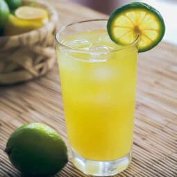 Filipino Calamansi Juice (Kalamansi Juice)