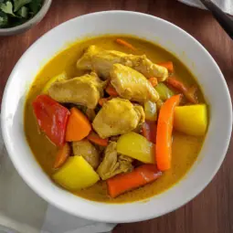 Filipino Chicken Curry (Ginataang Manok sa Curry)