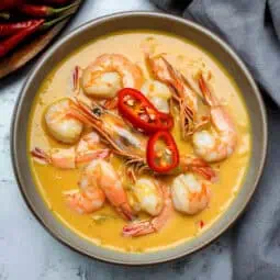 Ginataang Hipon (Filipino Coconut Milk Shrimp)