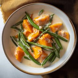 Ginataang Kalabasa at Sitaw (Squash and String Beans in Coconut Milk)