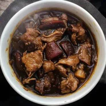 Lechon Paksiw (Filipino Leftover Roast Pork Stew)