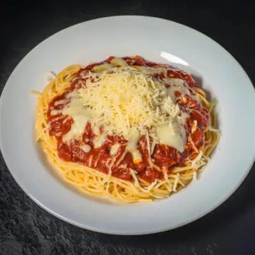 Jollibee Style Spaghetti (Pinoy Sweet Spaghetti)