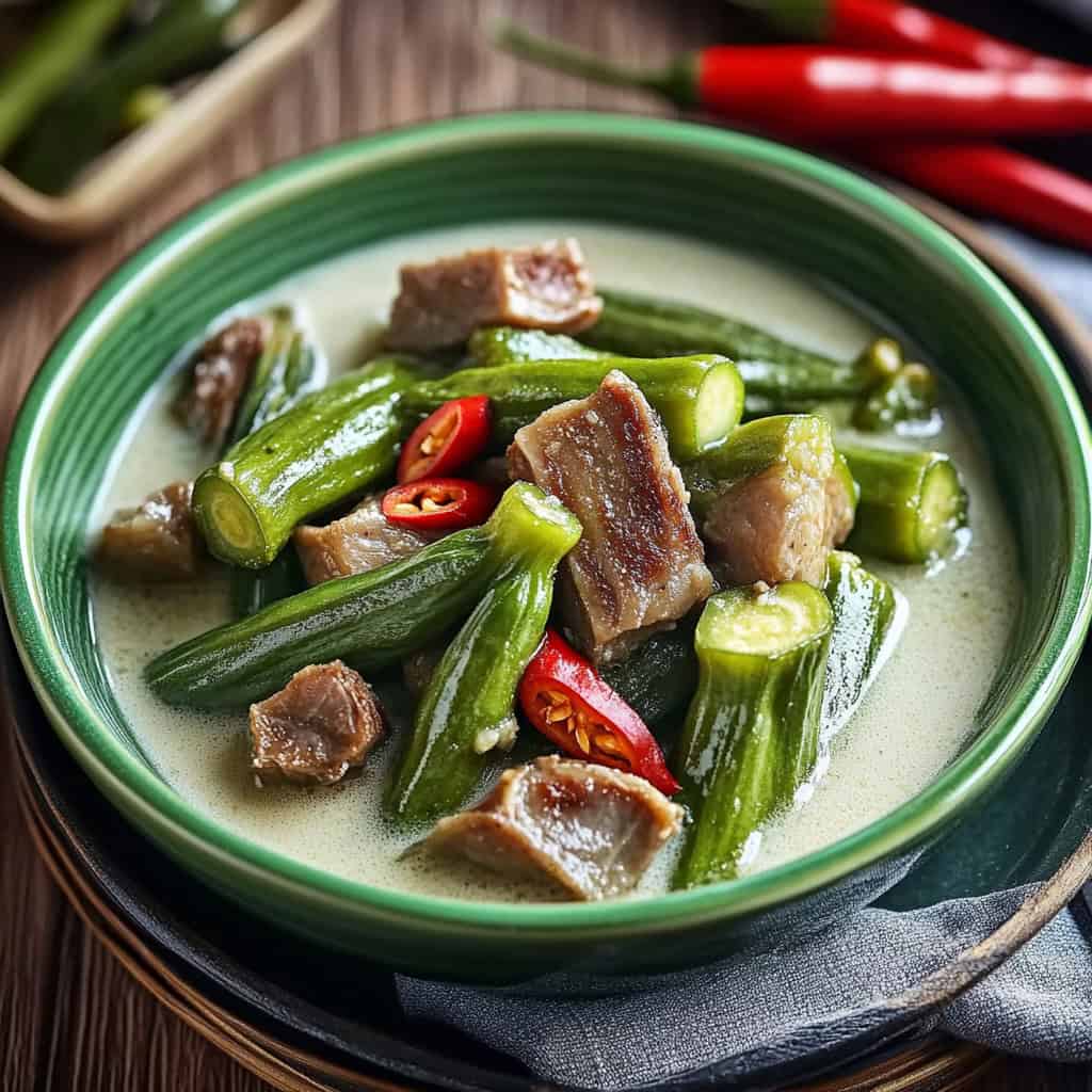 Ginataang Okra (Okra in Coconut Milk)