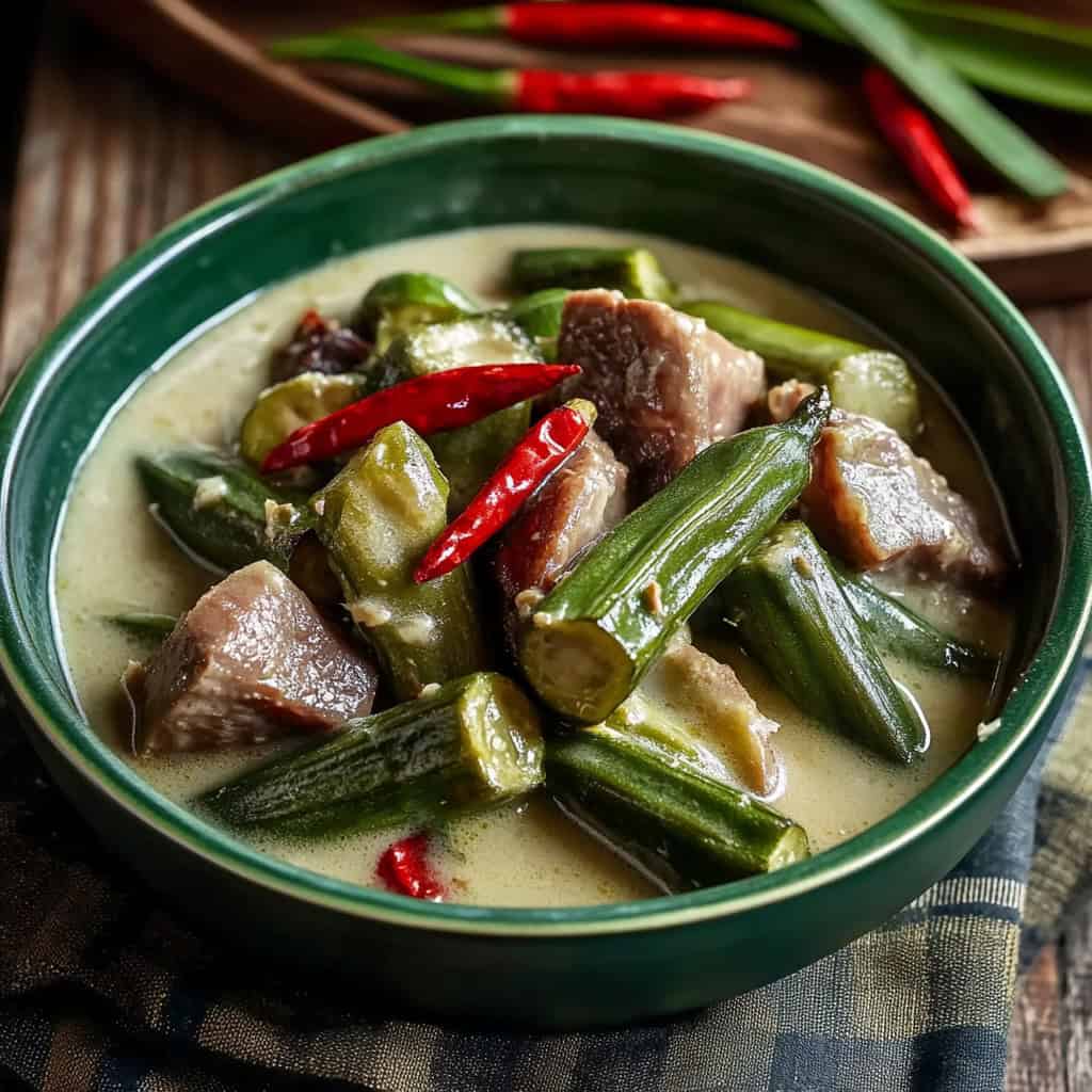 Ginataang Okra (Okra in Coconut Milk)