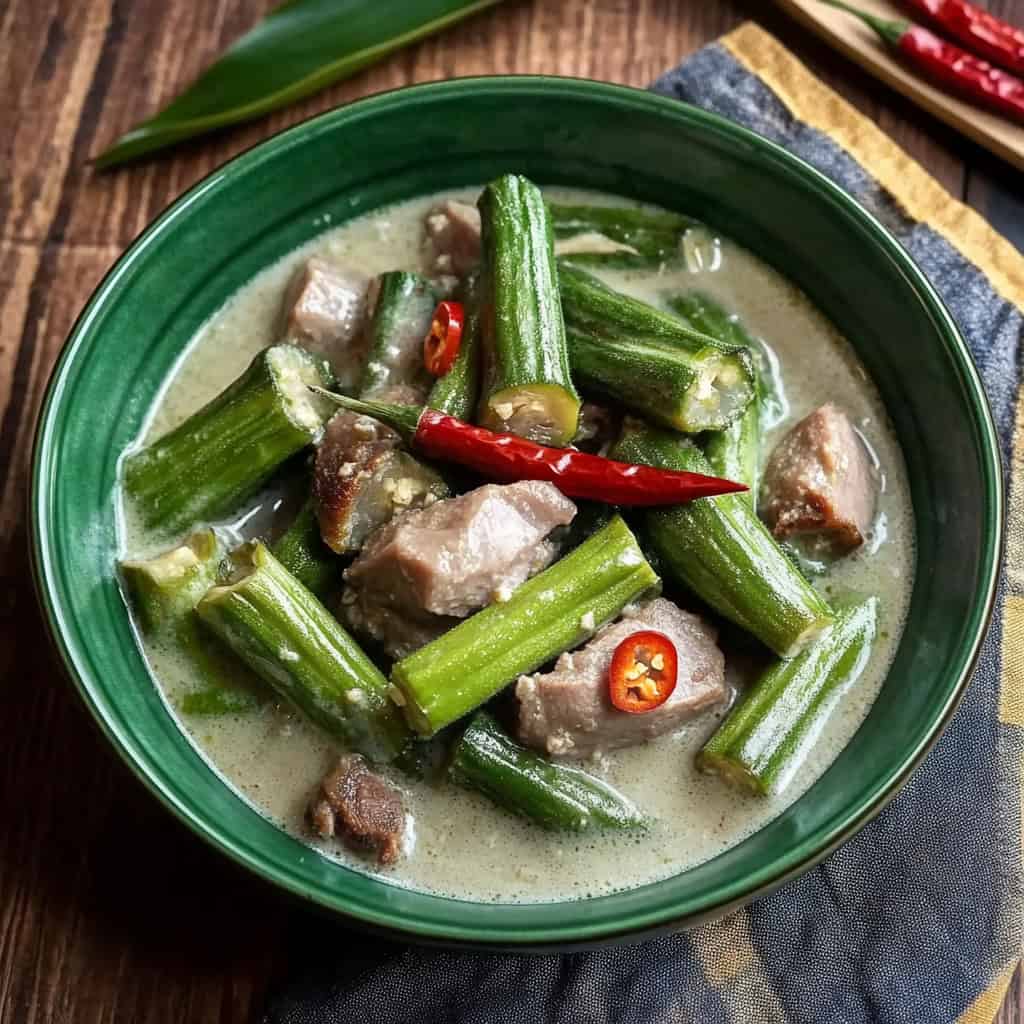 Ginataang Okra (Okra in Coconut Milk)