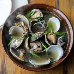 Tinolang Halaan (Filipino Clam and Ginger Soup)