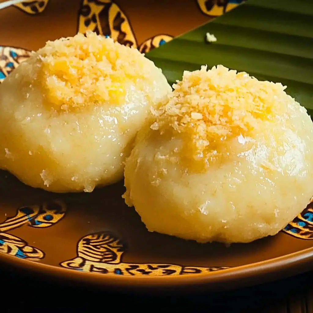 Puto Balanghoy (Filipino Steamed Cassava Cake)