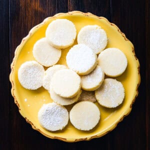 Homemade Puto Seko (Filipino Cornstarch Cookies)