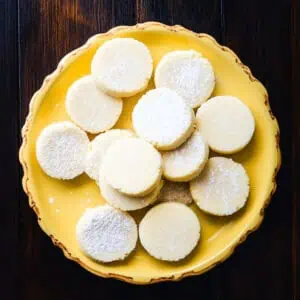Homemade Puto Seko (Filipino Cornstarch Cookies)