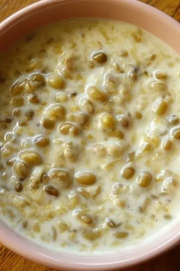 Ginataang Minatamis na Munggo (Sweet Mung Bean in Coconut Milk)