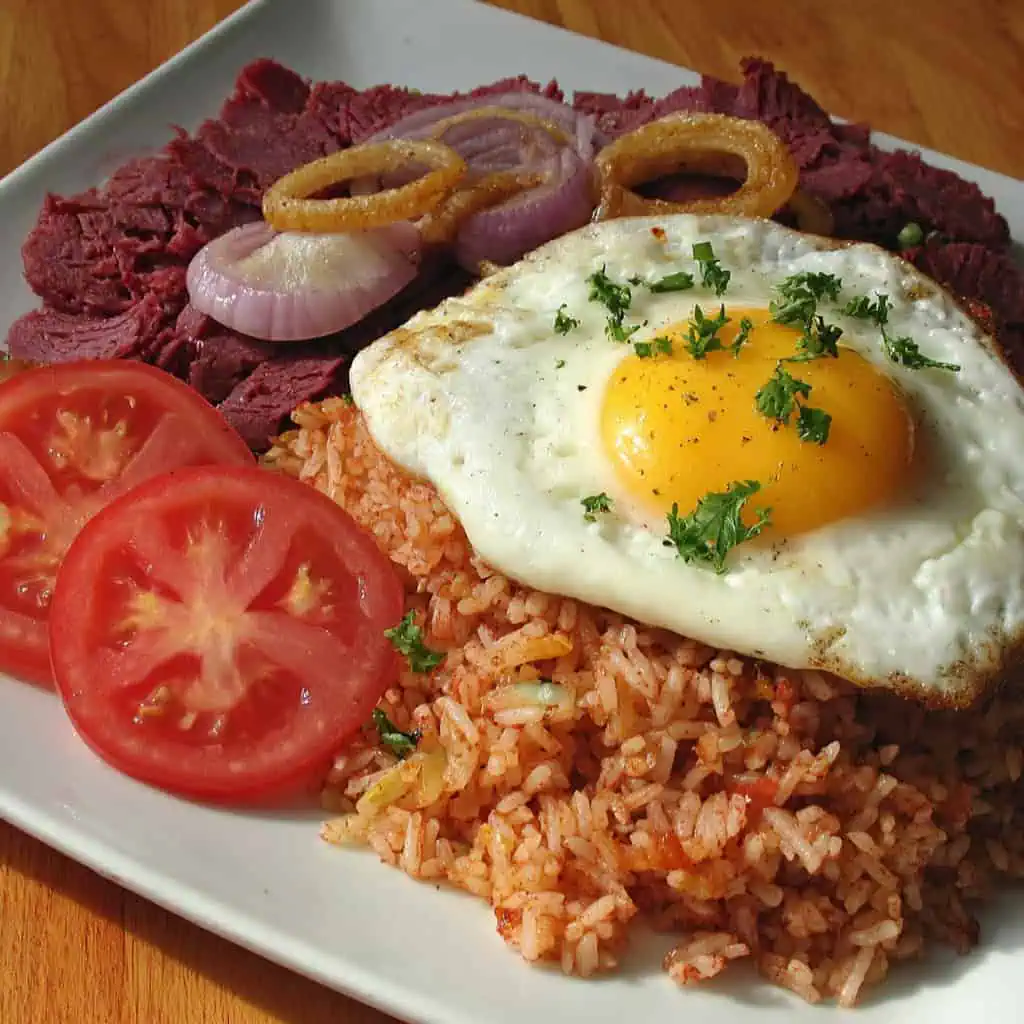 Cornsilog (Corned Beef with Garlic Rice and Fried Egg)
