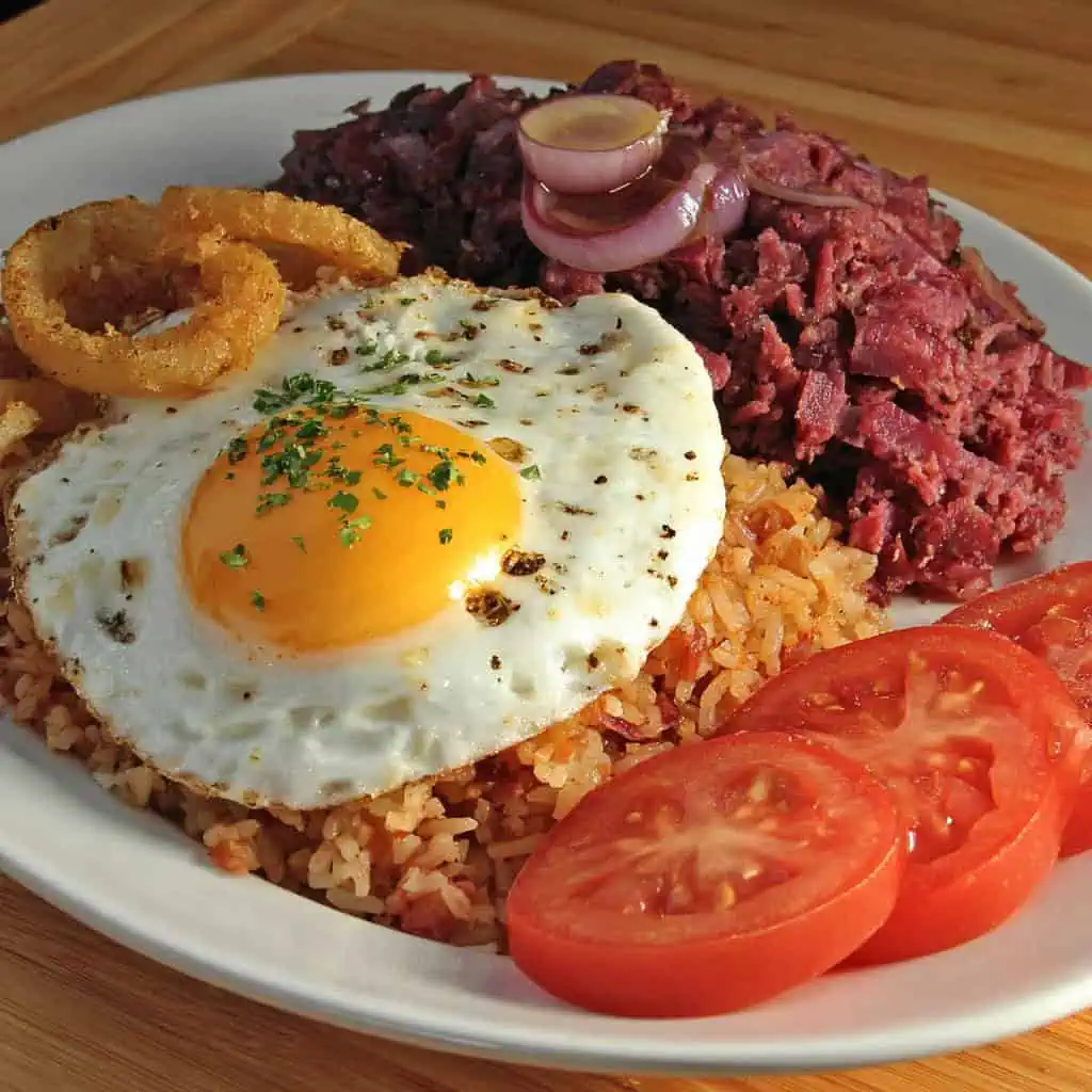 Cornsilog (Corned Beef with Garlic Rice and Fried Egg)