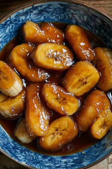 Minatamis na Saging (Filipino Sweetened Bananas in Caramel Syrup)